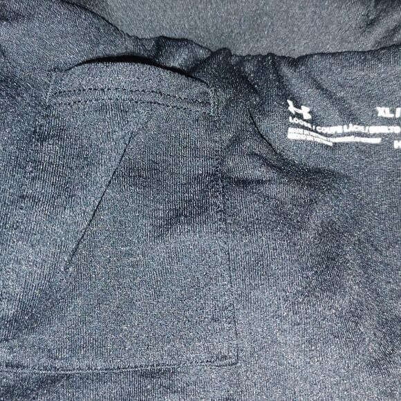 Under Armour black  gray camo  loose running shorts  Sz XL - Picture 6 of 9